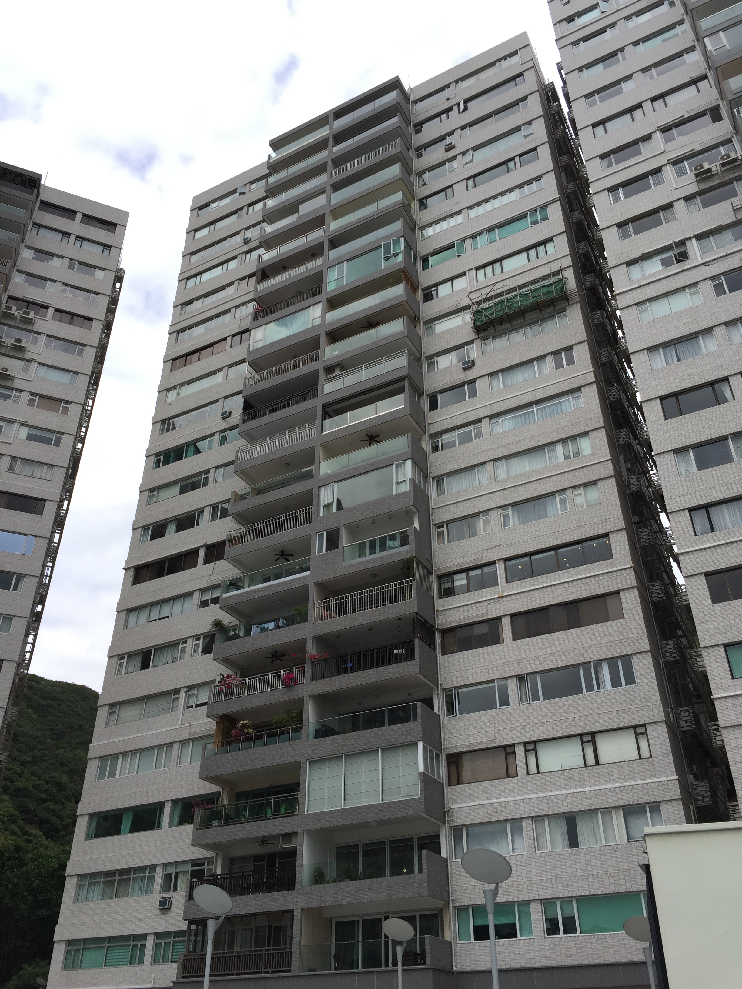 Repulse Bay Garden